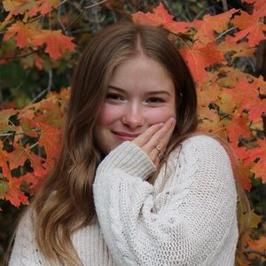 Meet your Posher, Lizzie